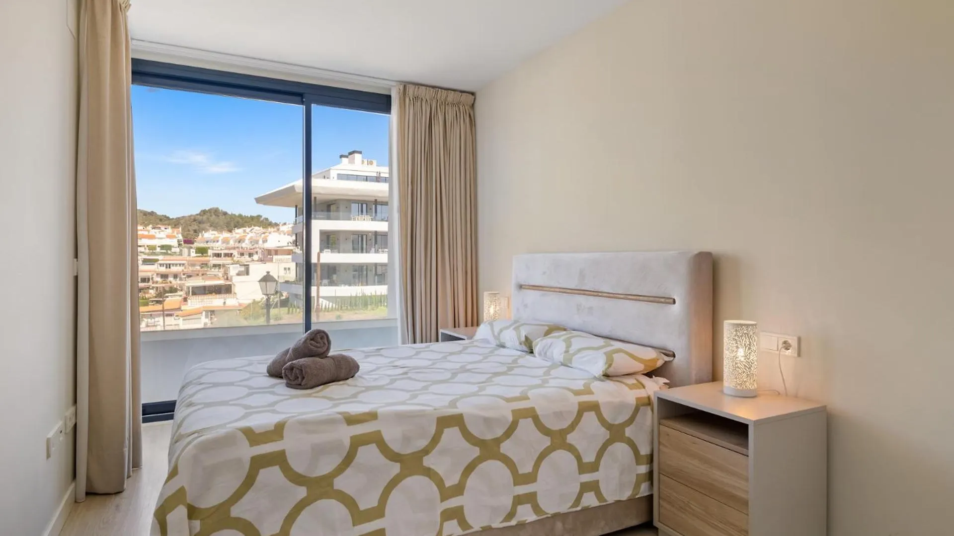 The White House Villa Fuengirola 0*,